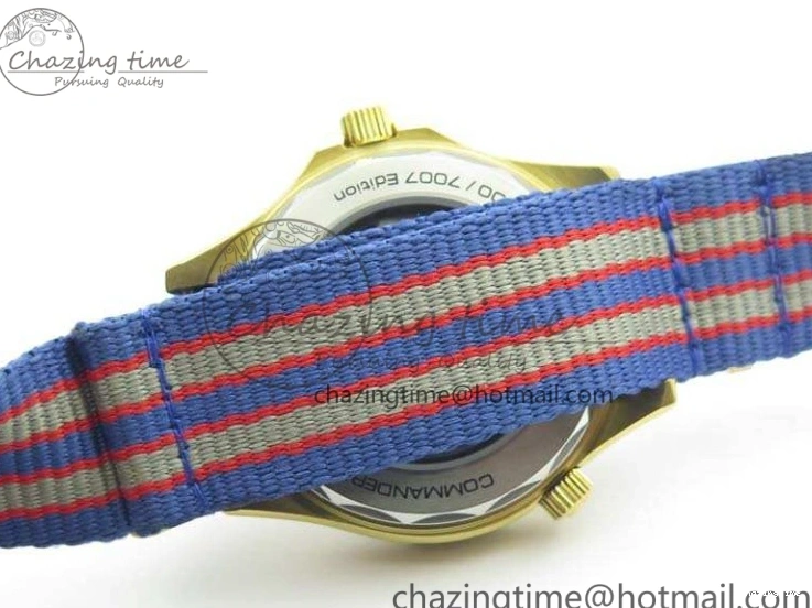 0417 Modern Seamaster 300M 007 YG URF 1:1 Best Edition White Dial Ceramic Bezel On Nylon Strap A 8115